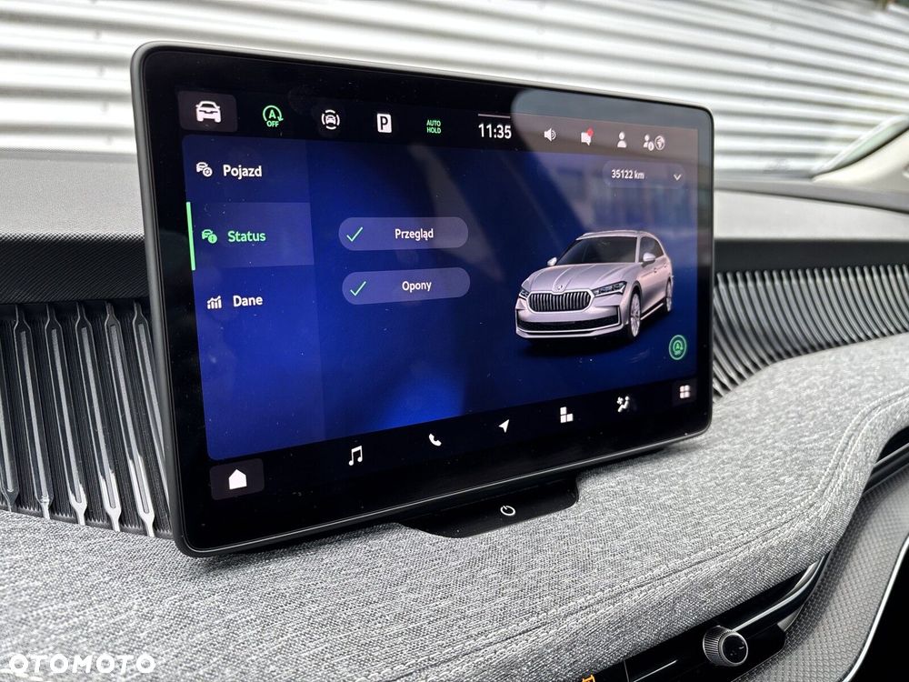 Skoda Superb 2.0 TDI SCR Selection DSG - 32