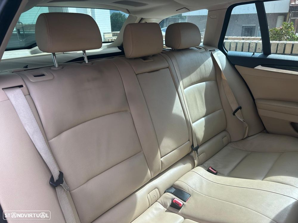 BMW 520 d Exclusive Auto 129g - 8