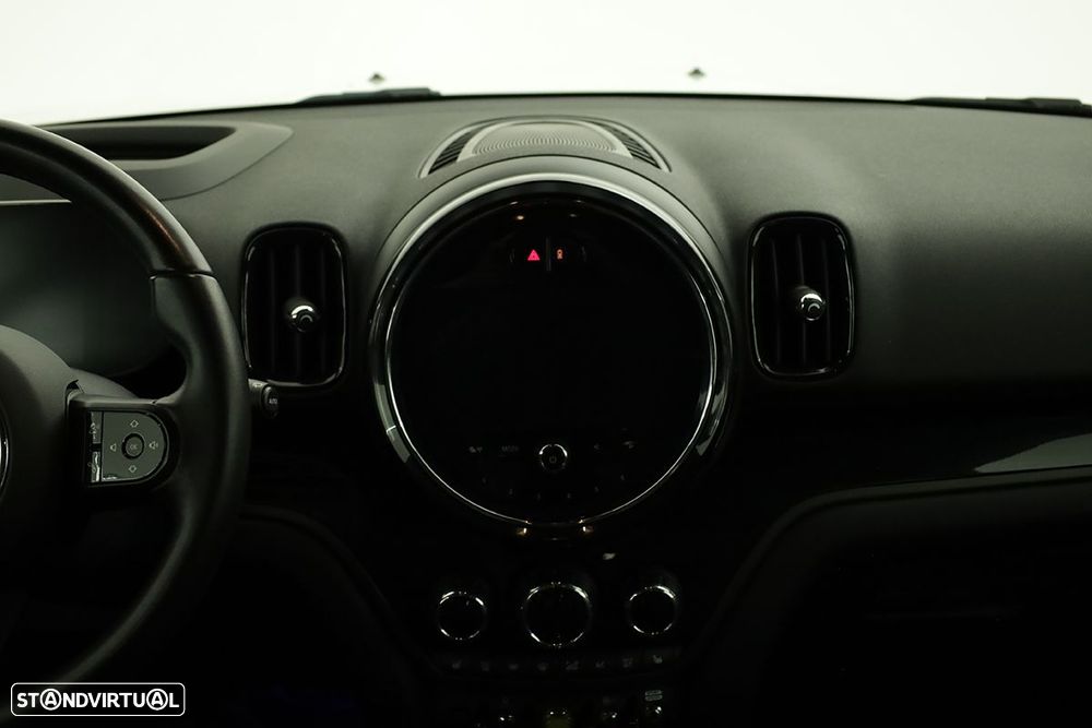 MINI Countryman Cooper SE Premium P. Essential Auto - 9