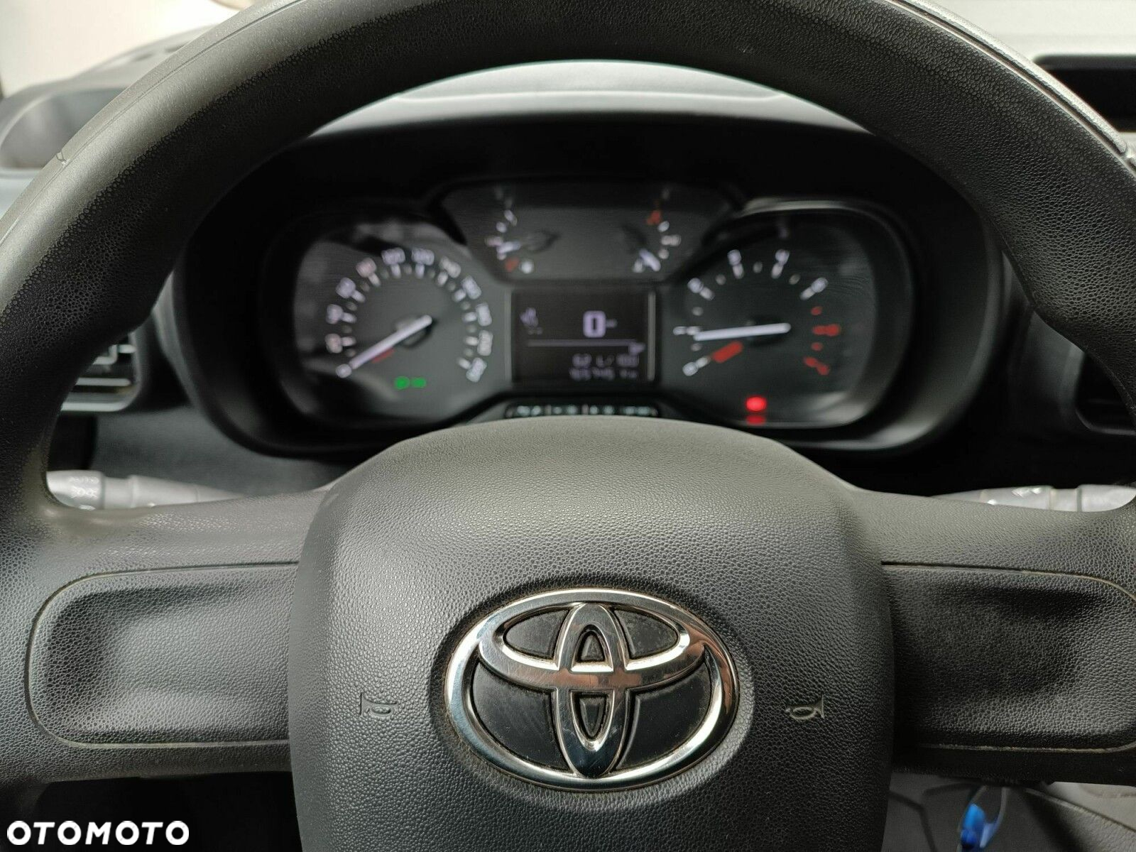 Toyota ProAce - 13