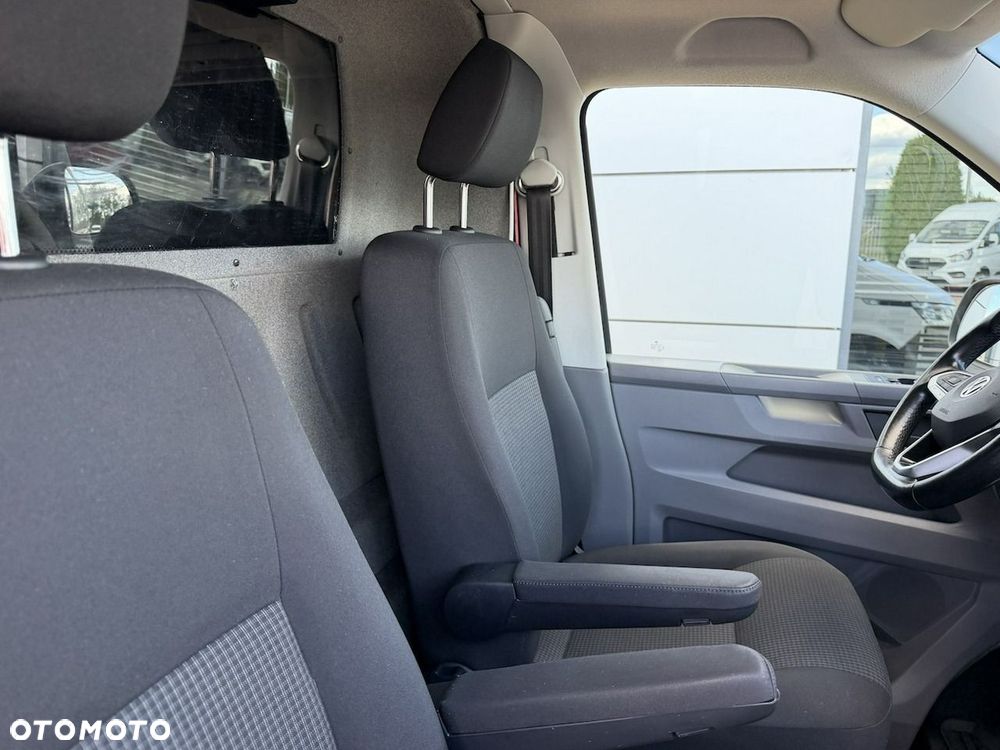 Volkswagen Transporter - 18