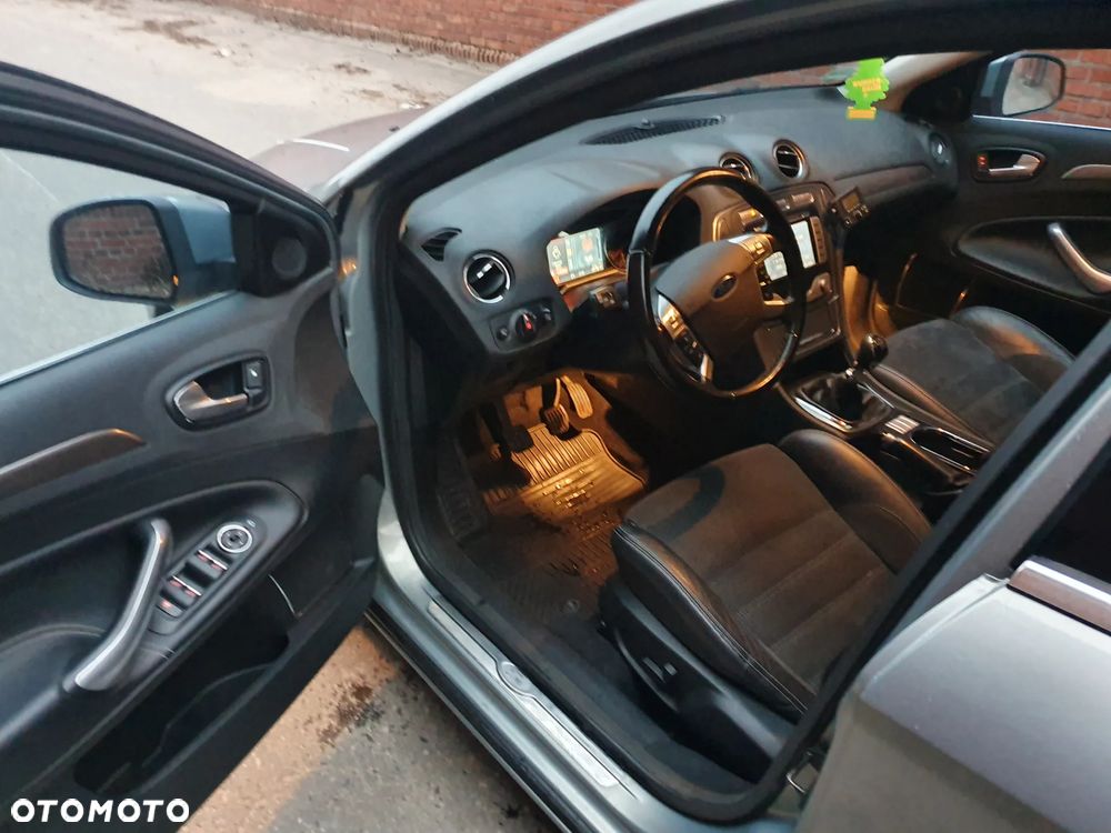 Ford Mondeo 2.0 TDCi Titanium X - 15