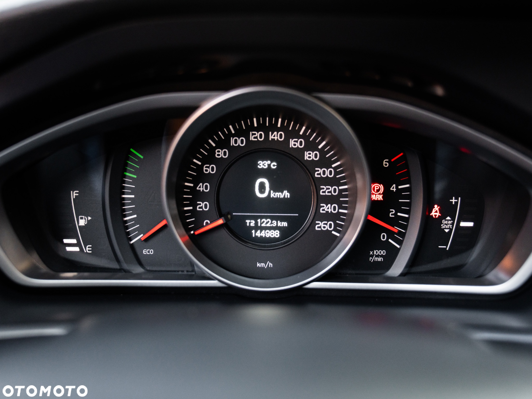 Volvo V40 D2 Drive-E Momentum - 31