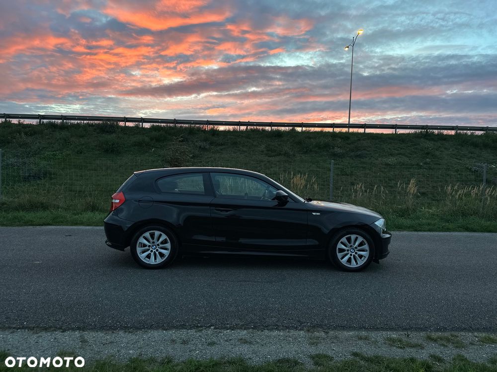 BMW Seria 1 118d Sport Line - 5