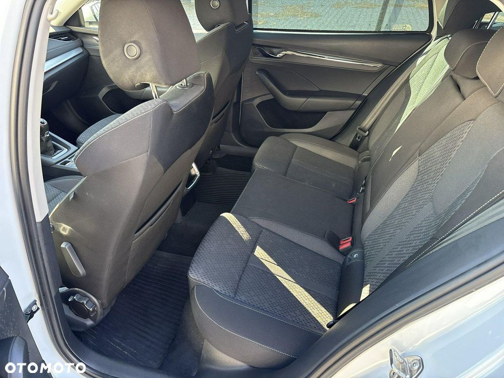 Skoda Octavia 1.5 TSI ACT Style - 12