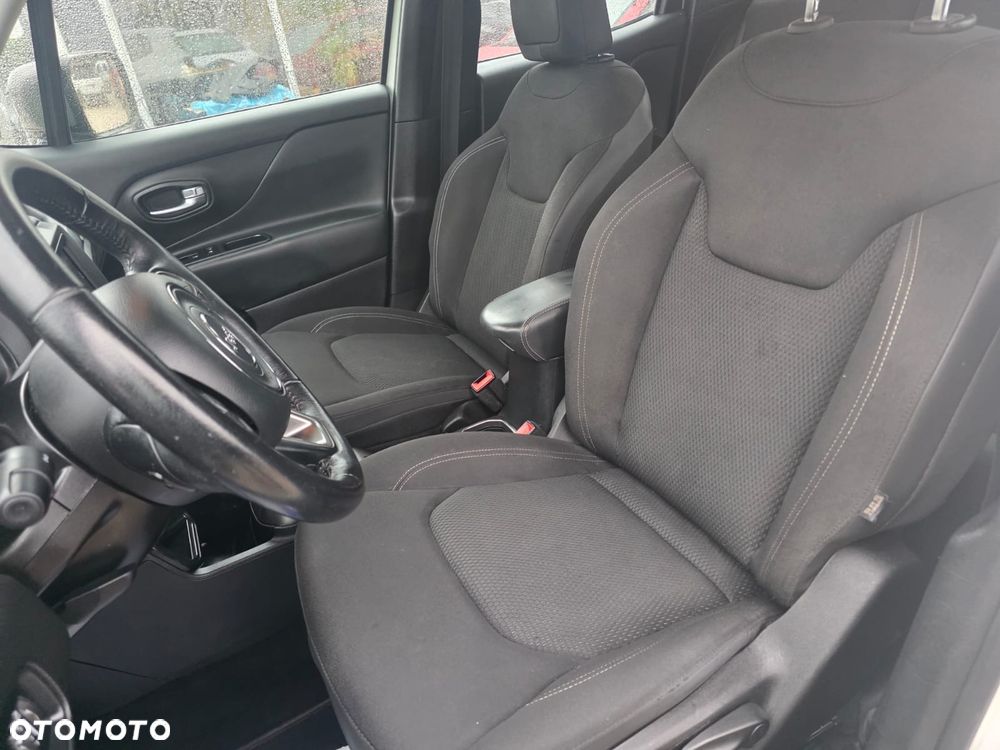 Jeep Renegade - 25