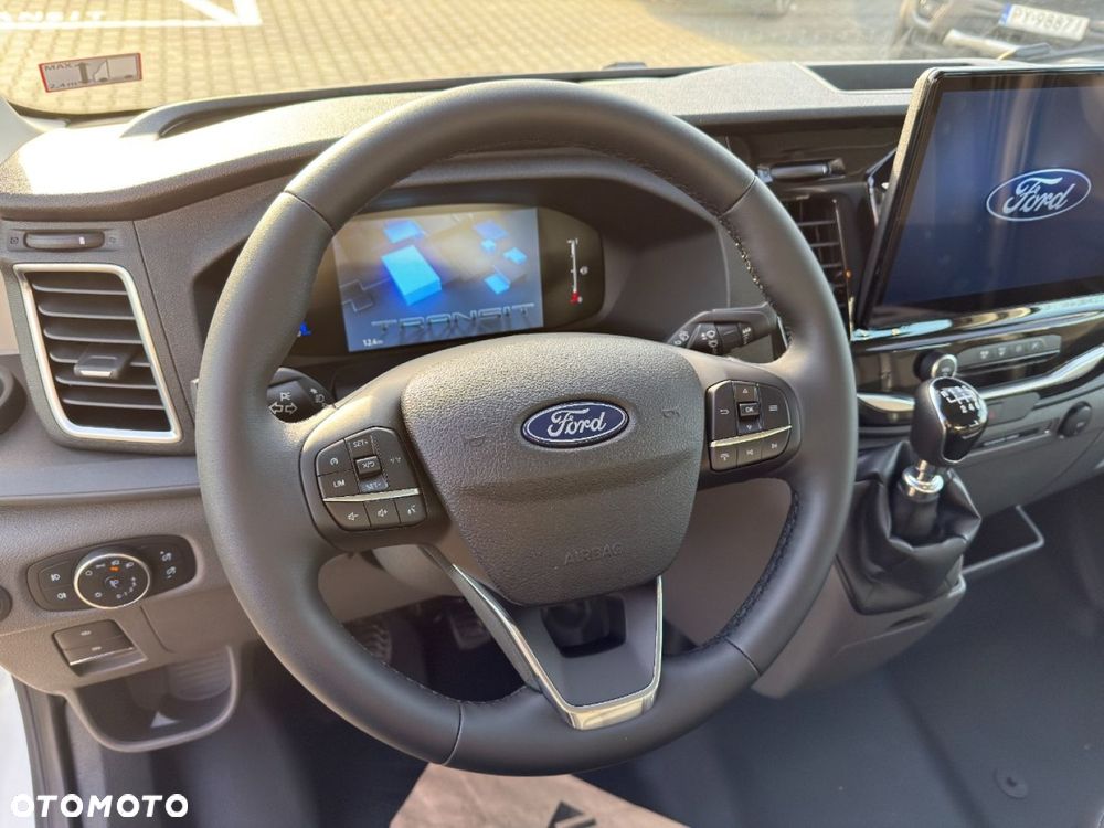 Ford Transit - 23