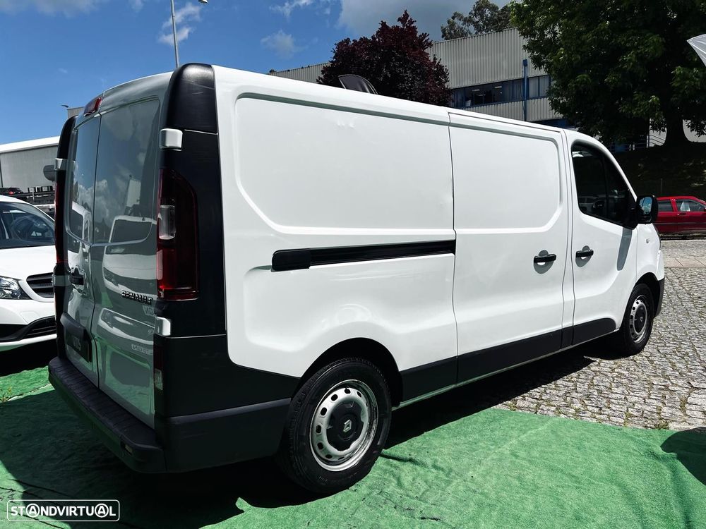Renault Trafic 1.6 dCi L2H1 1.2T SS - 6