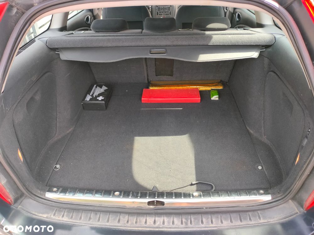 Citroën C5 1.6 HDi Attraction - 11
