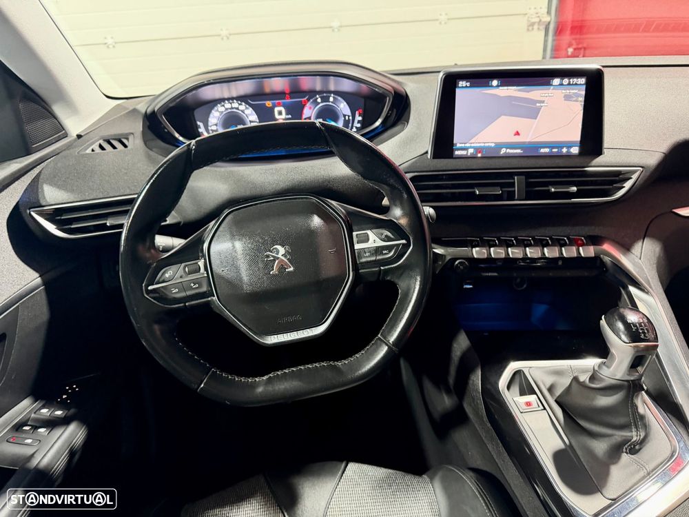 Peugeot 3008 - 31