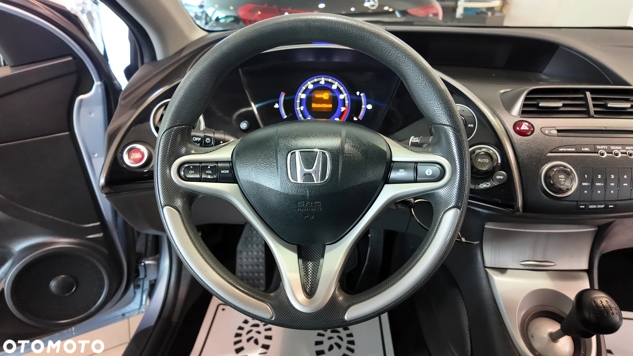 Honda Civic 1.8 Comfort - 26
