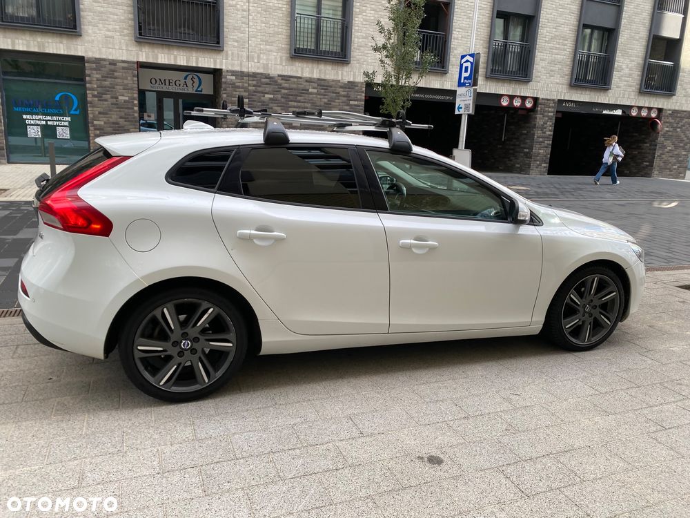Volvo V40 D2 Summum - 4