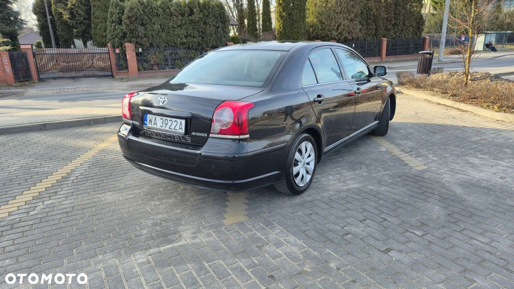 Toyota Avensis 1.8 VVT-i Luna - 5