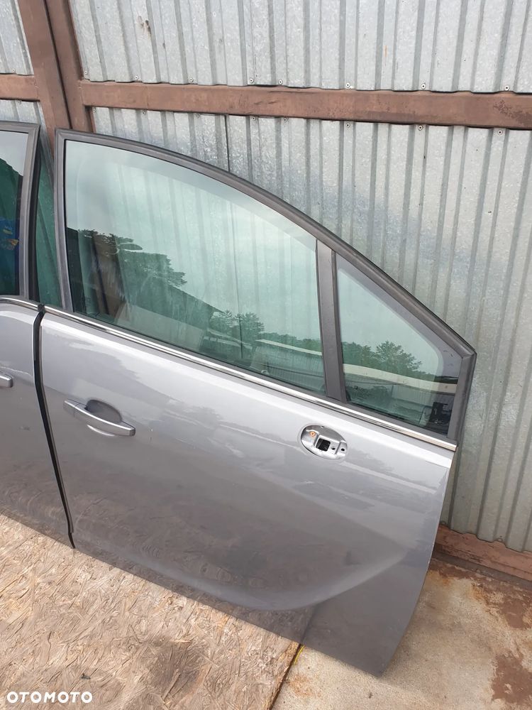 Drzwi Prawy Przód Przednie Opel Meriva B 2014r Kolor Z195 - 3