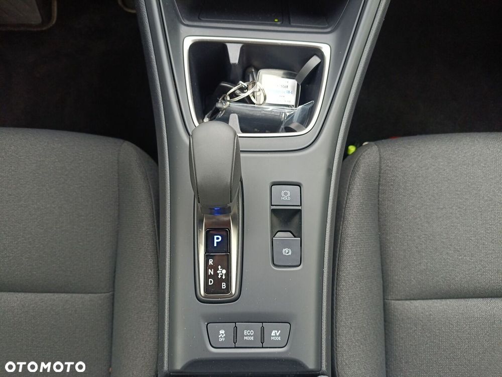 Lexus LBX 1.5 Hybrid - 24