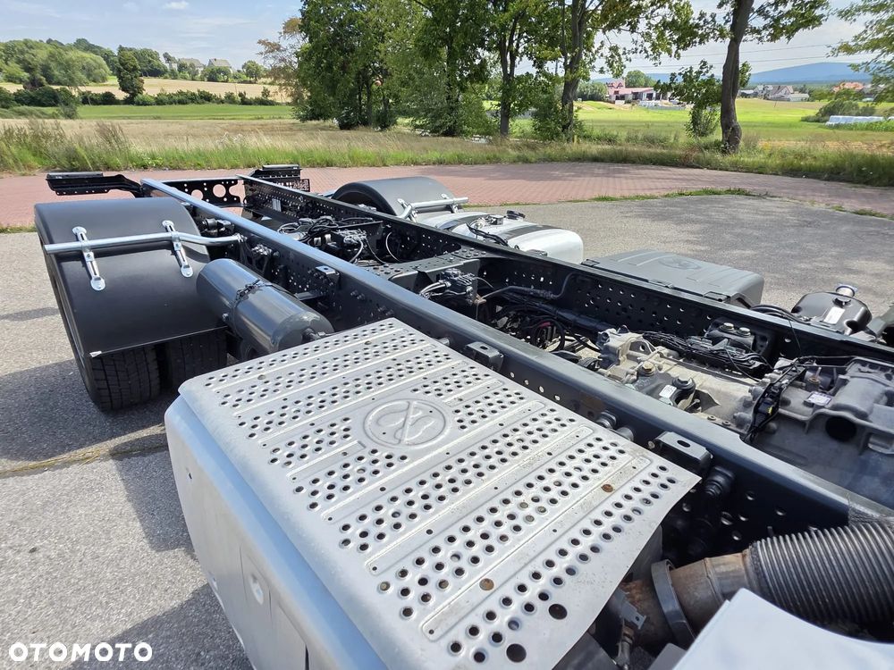 Mercedes-Benz ANTOS 1827 / ATEGO / ACTROS / E6 / ROZSTAW OSI 3.75M / WYWROT / BECZKA / UTRZYMANIE DRÓG / HAKOWIEC / SPROWADZONY / PIERWSZY WŁAŚCICIEL / STAN BDB - 14