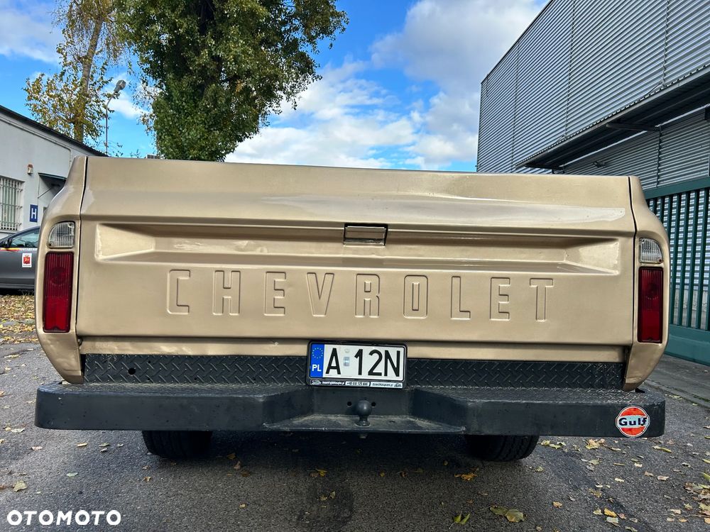 Chevrolet C-20 - 10