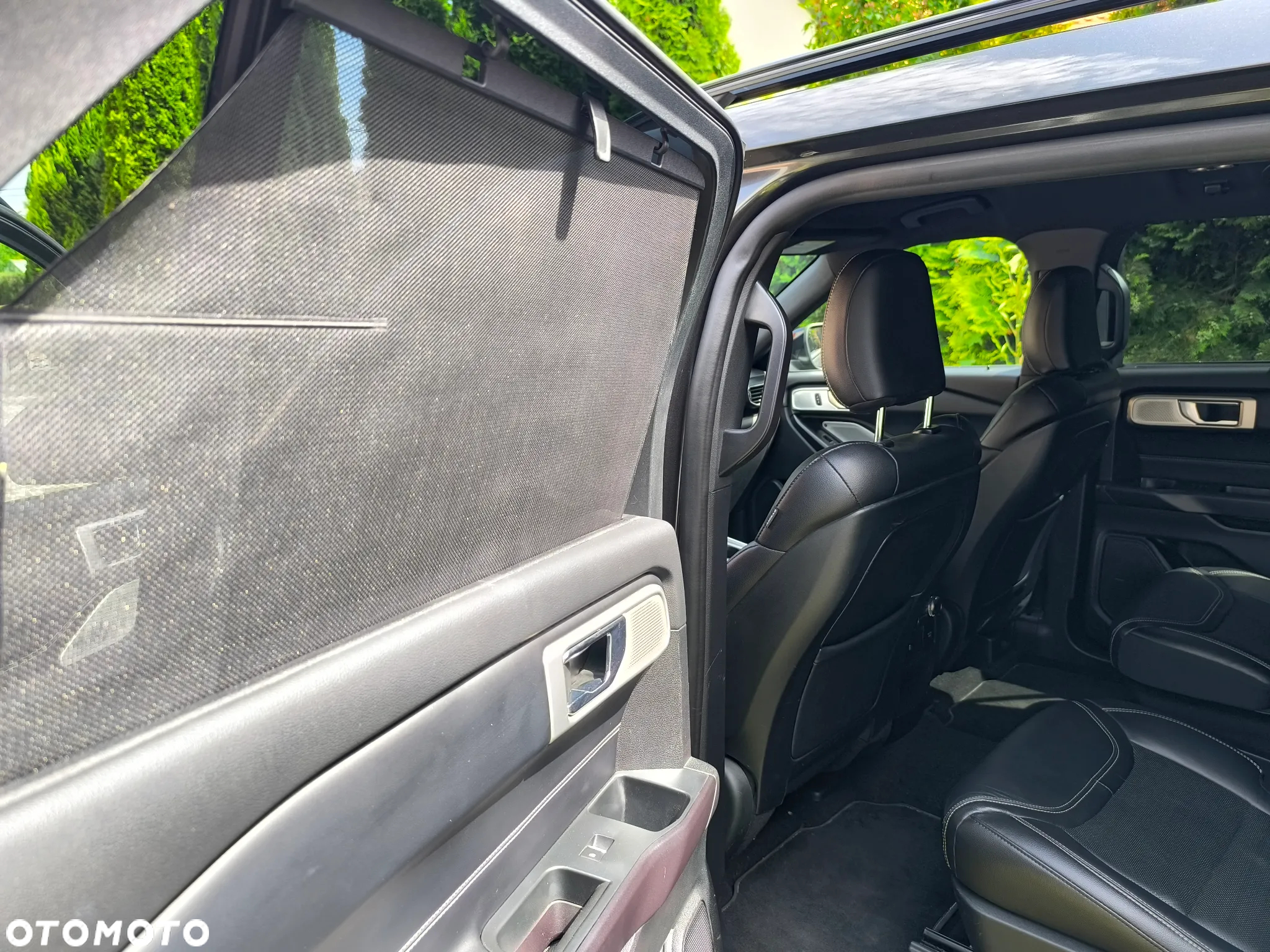 Ford Explorer - 13