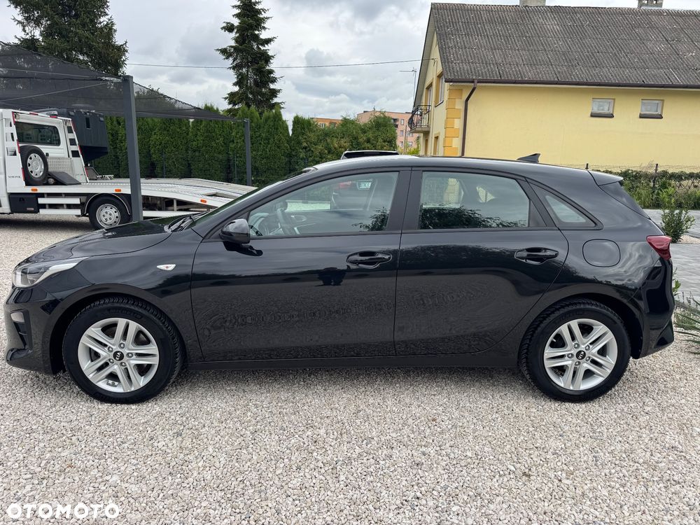 Kia Ceed 1.4 CVVT Dream-Team Edition - 12