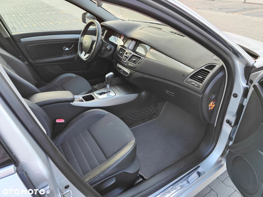 Renault Laguna Grandtour dCi 175 FAP GT - 15