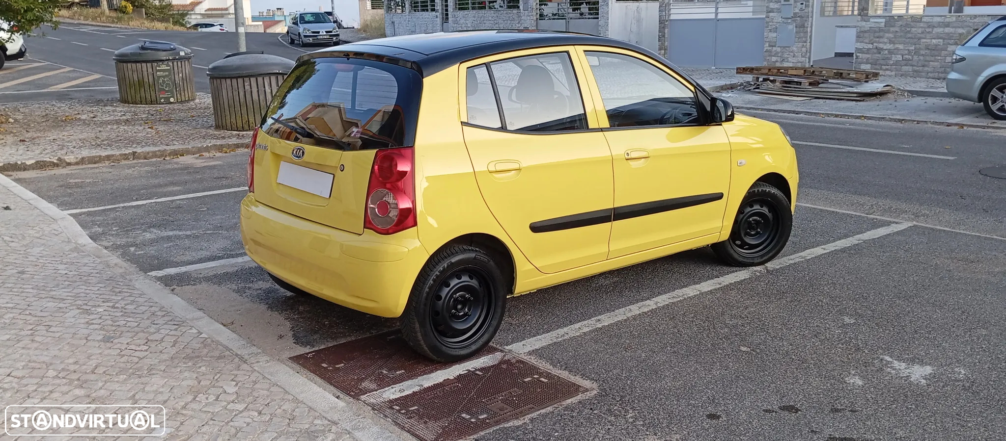Kia Picanto 1.0L EX - 3