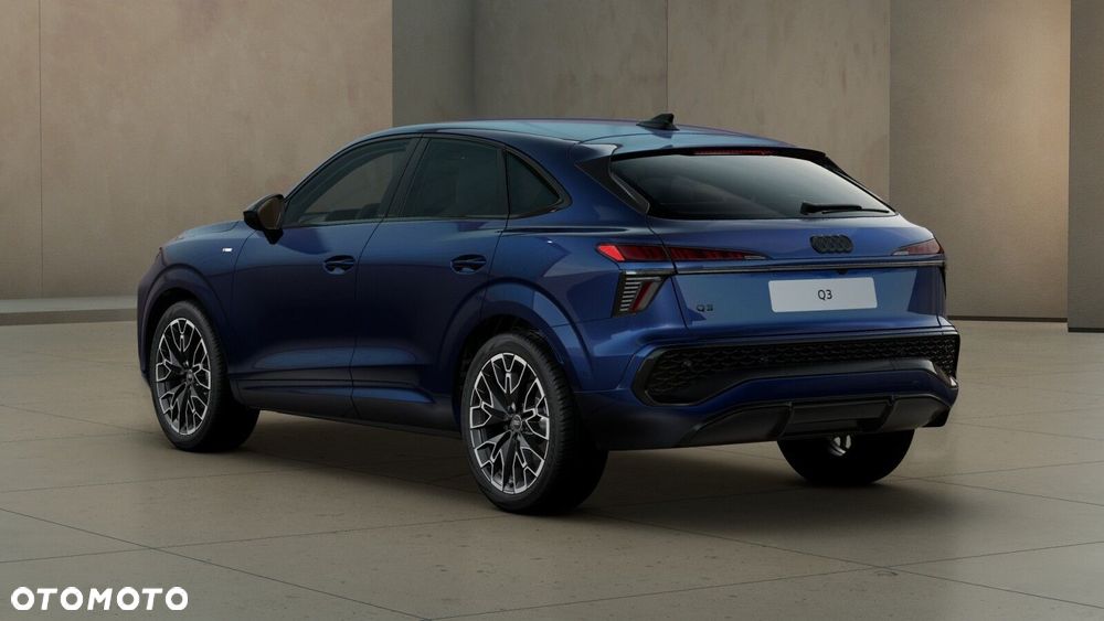 Audi Q3 Sportback - 4