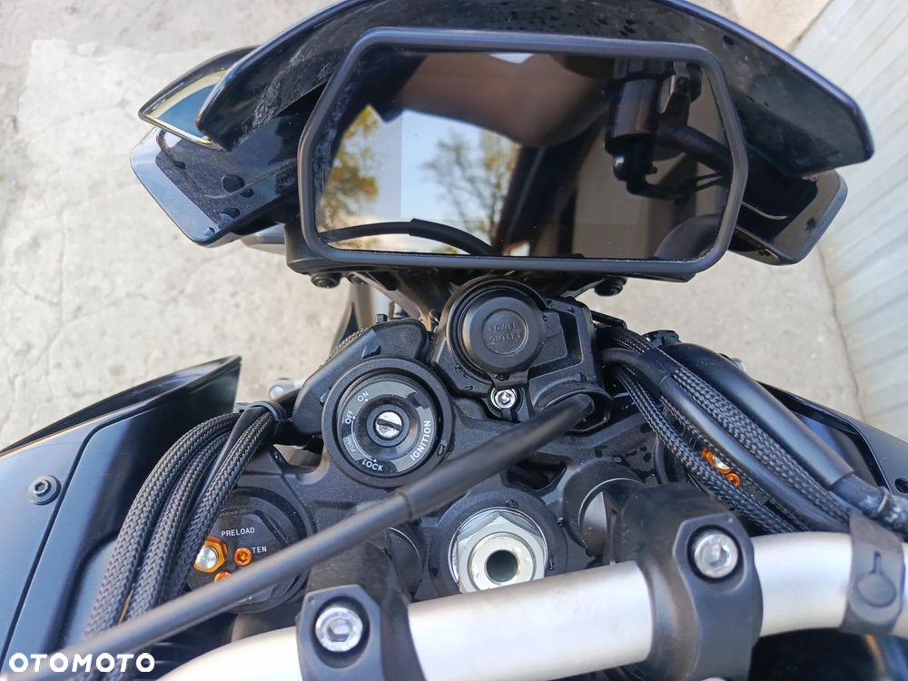 Yamaha MT - 7