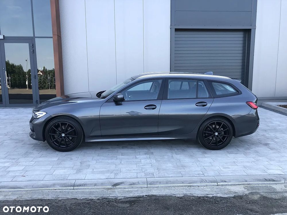 BMW Seria 3 320d Sport Line - 8