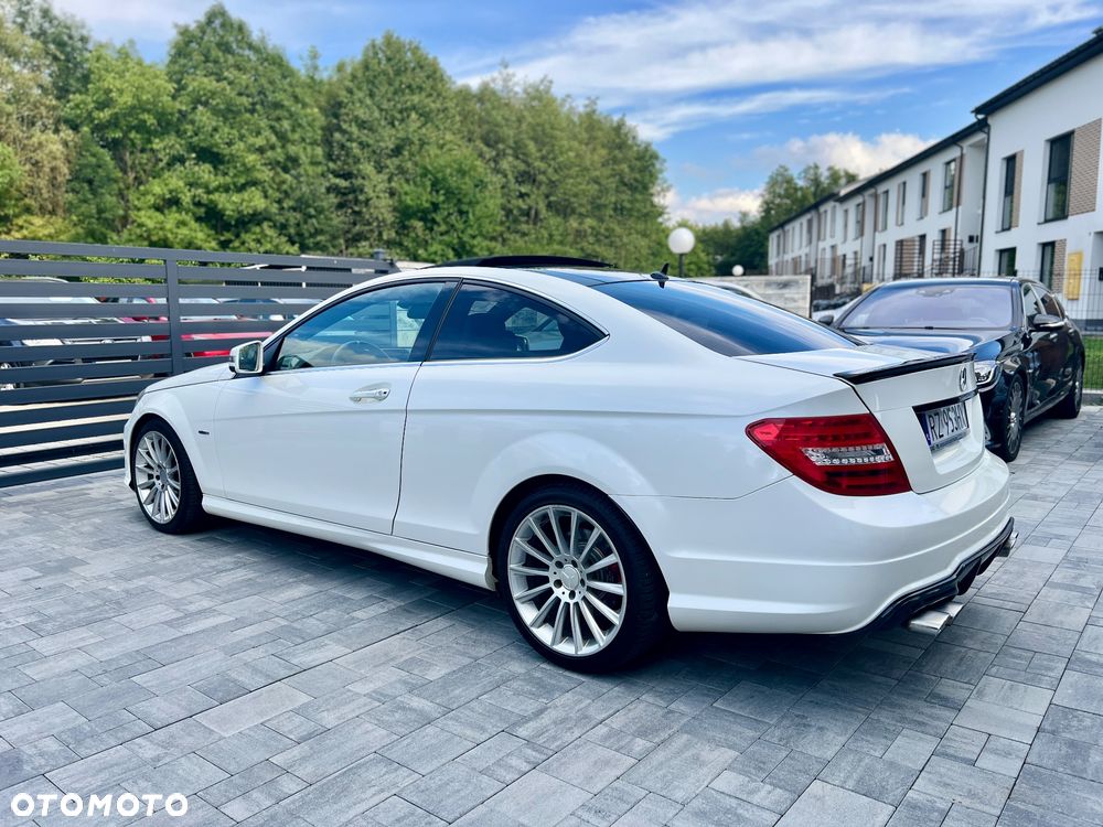 Mercedes-Benz Klasa C 250 7G-TRONIC Edition - 14