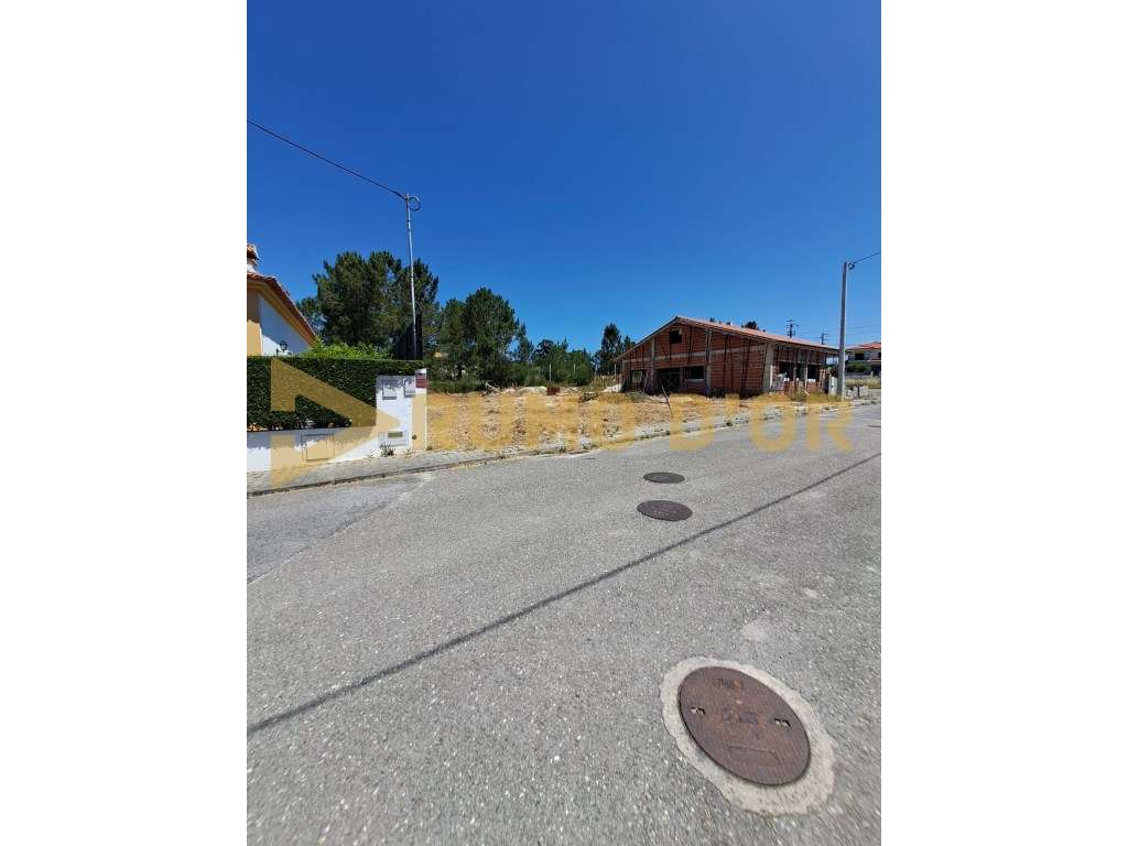 Lote Terreno em Vale da Pedra - Cartaxo - Grande imagem: 2/5