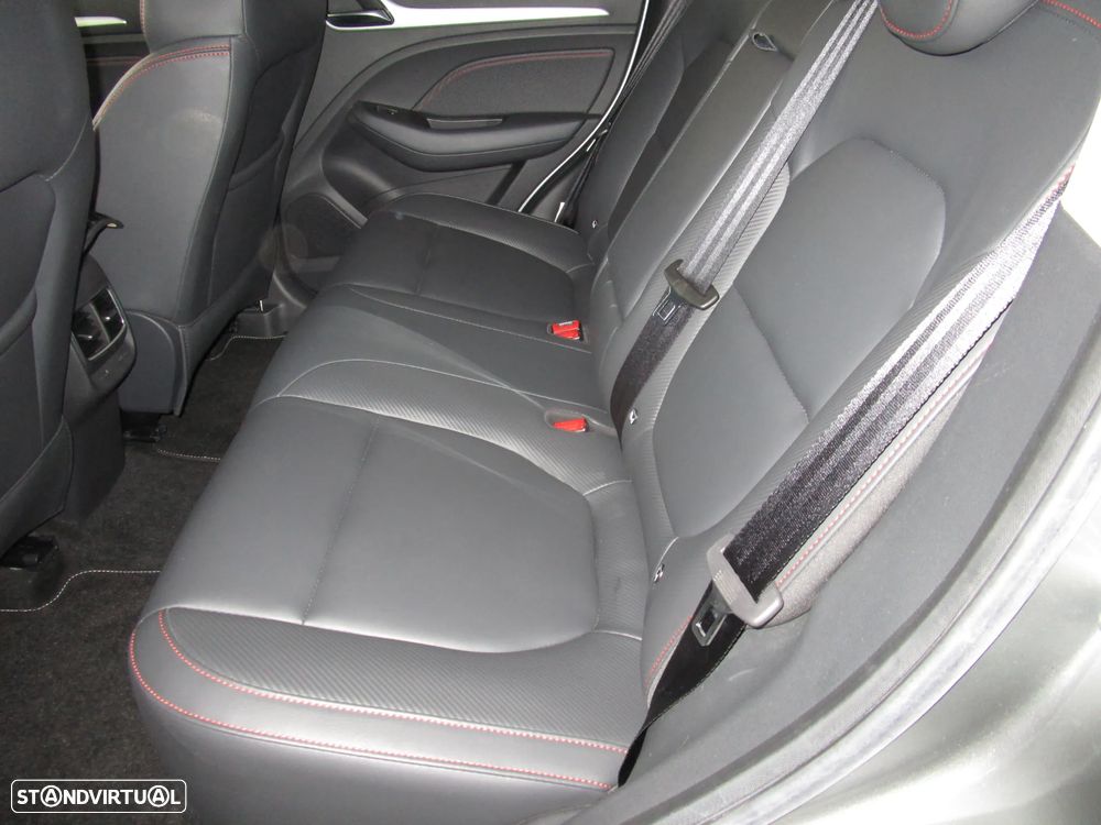 MG ZS Standard Luxury - 17