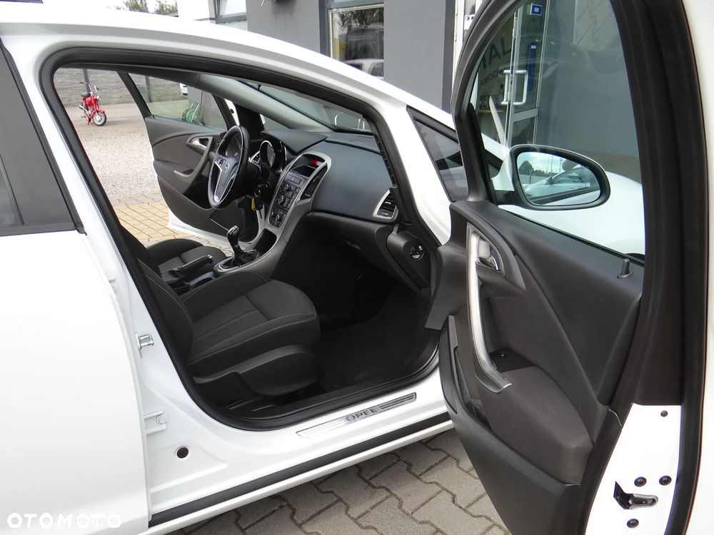 Opel Astra - 31