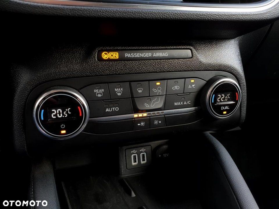 Ford Focus - 24