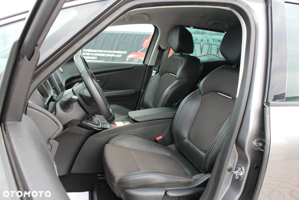 Renault Scenic 1.2 TCE Energy Bose - 27