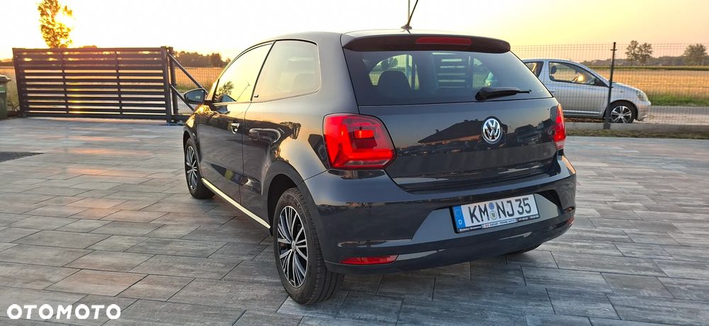 Volkswagen Polo 1.4 TDI Blue Motion Technology Allstar - 6