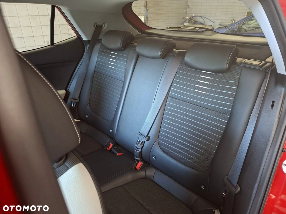 Kia Stonic 1.0 T-GDI L Business Line - 13