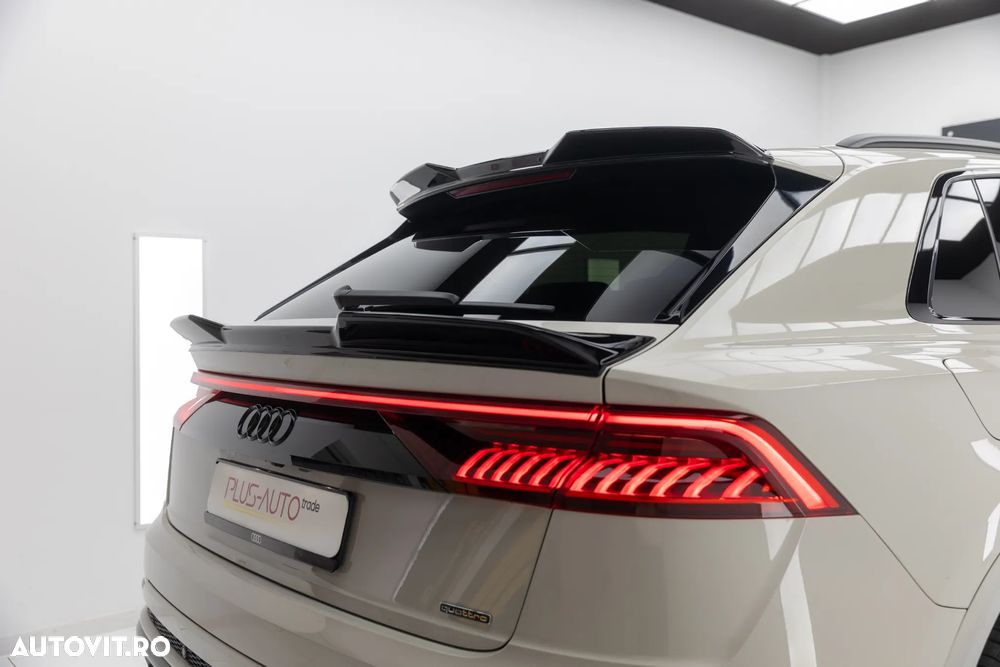 Audi Q8 55 TFSIe quattro tiptronic - 14