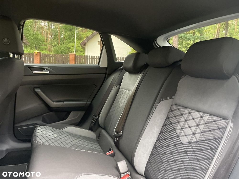 Volkswagen Taigo 1.5 TSI ACT R-Line DSG - 18