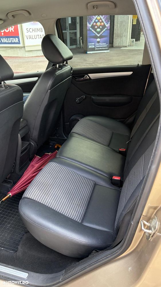 Mercedes-Benz A 200 - 6