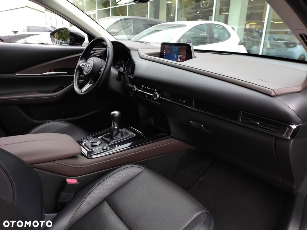 Mazda CX-30 2.0 mHEV Hikari 2WD - 32