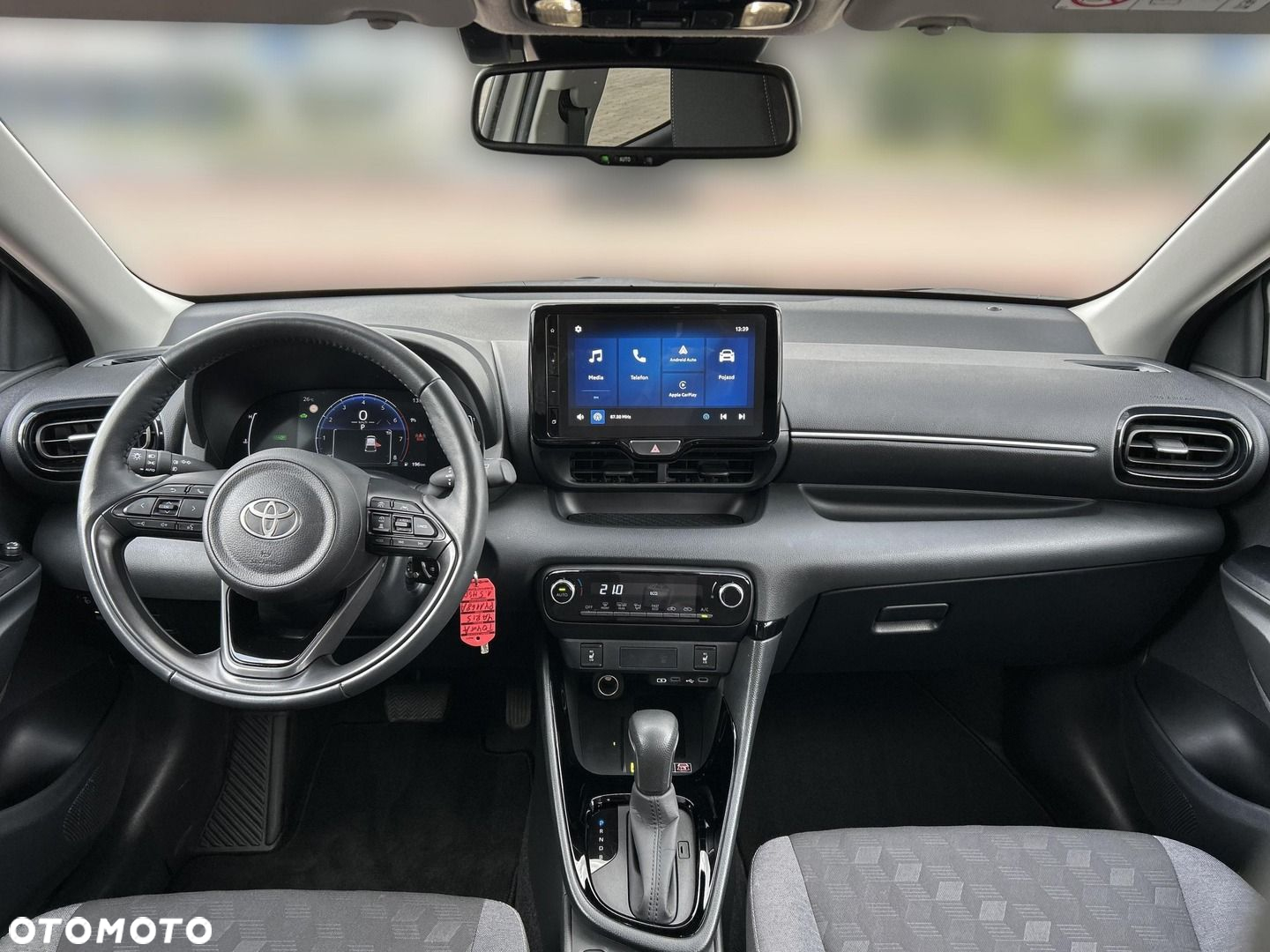 Toyota Yaris - 11