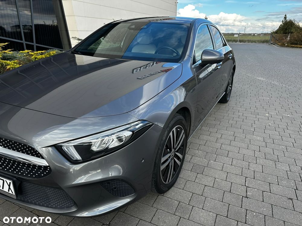 Mercedes-Benz Klasa A 250 Style 7G-DCT - 16