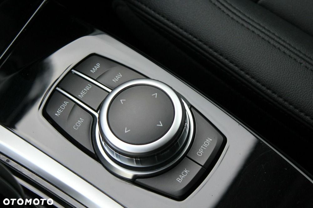 BMW X3 xDrive30e Advantage - 23