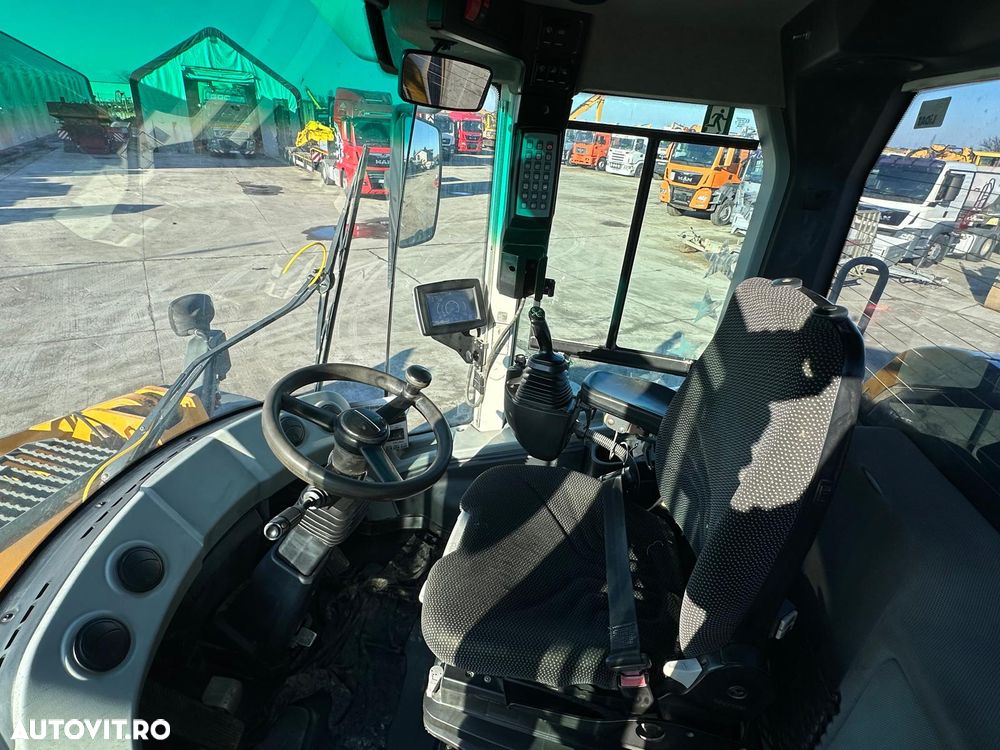 Liebherr 556 X Power - 11