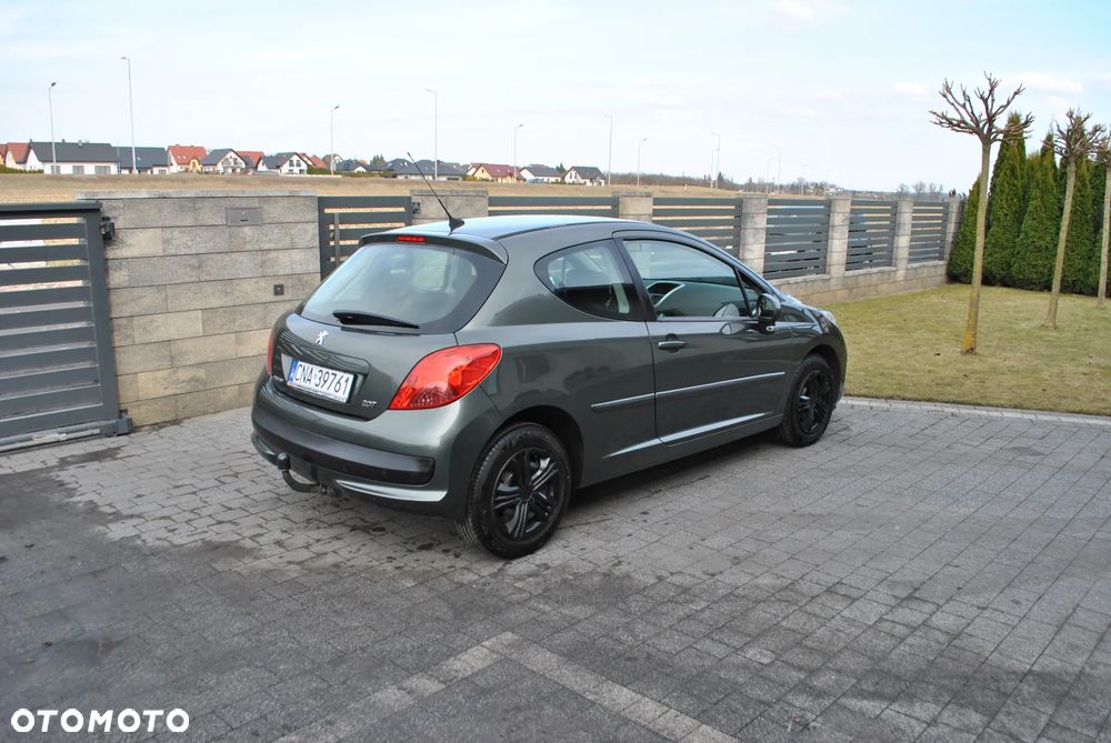 Peugeot 207 1.4 16V U Move - 4