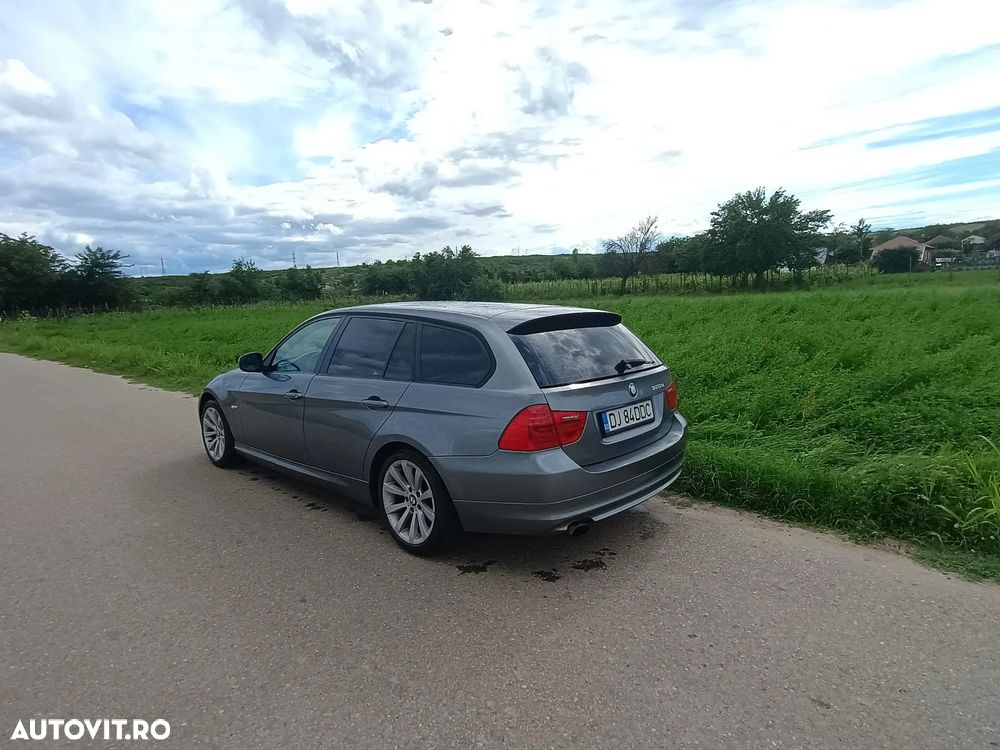 BMW Seria 3 320d xDrive - 3