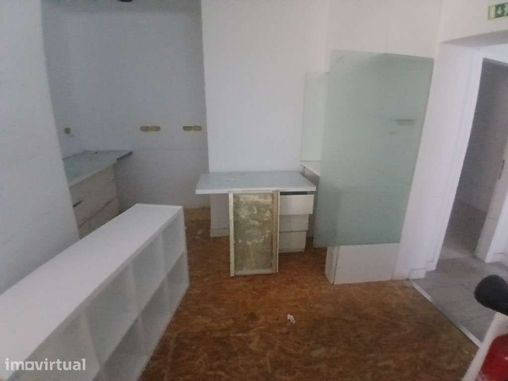 Loja em Alfragide - Grande imagem: 4/19