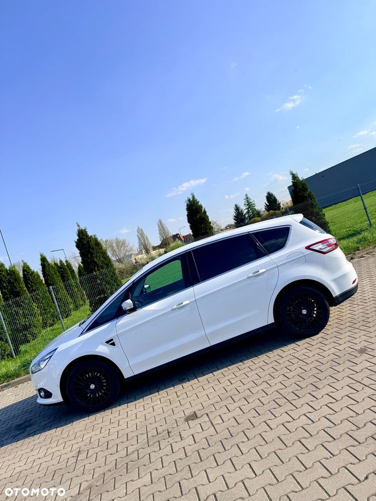 Ford S-Max 2.0 EcoBlue Titanium - 26