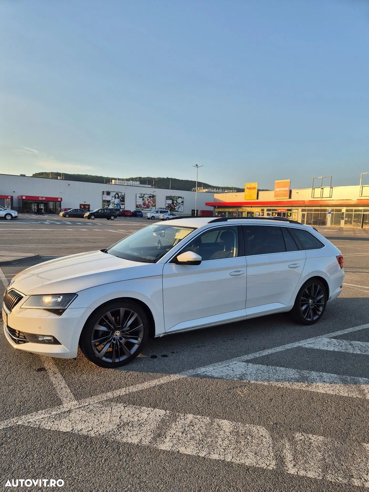 Skoda Superb 2.0 TDI DSG Ambition - 1
