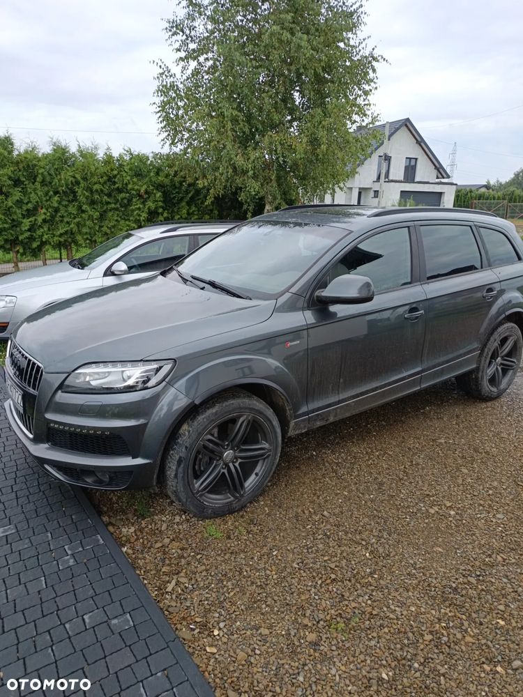 Audi Q7 - 1